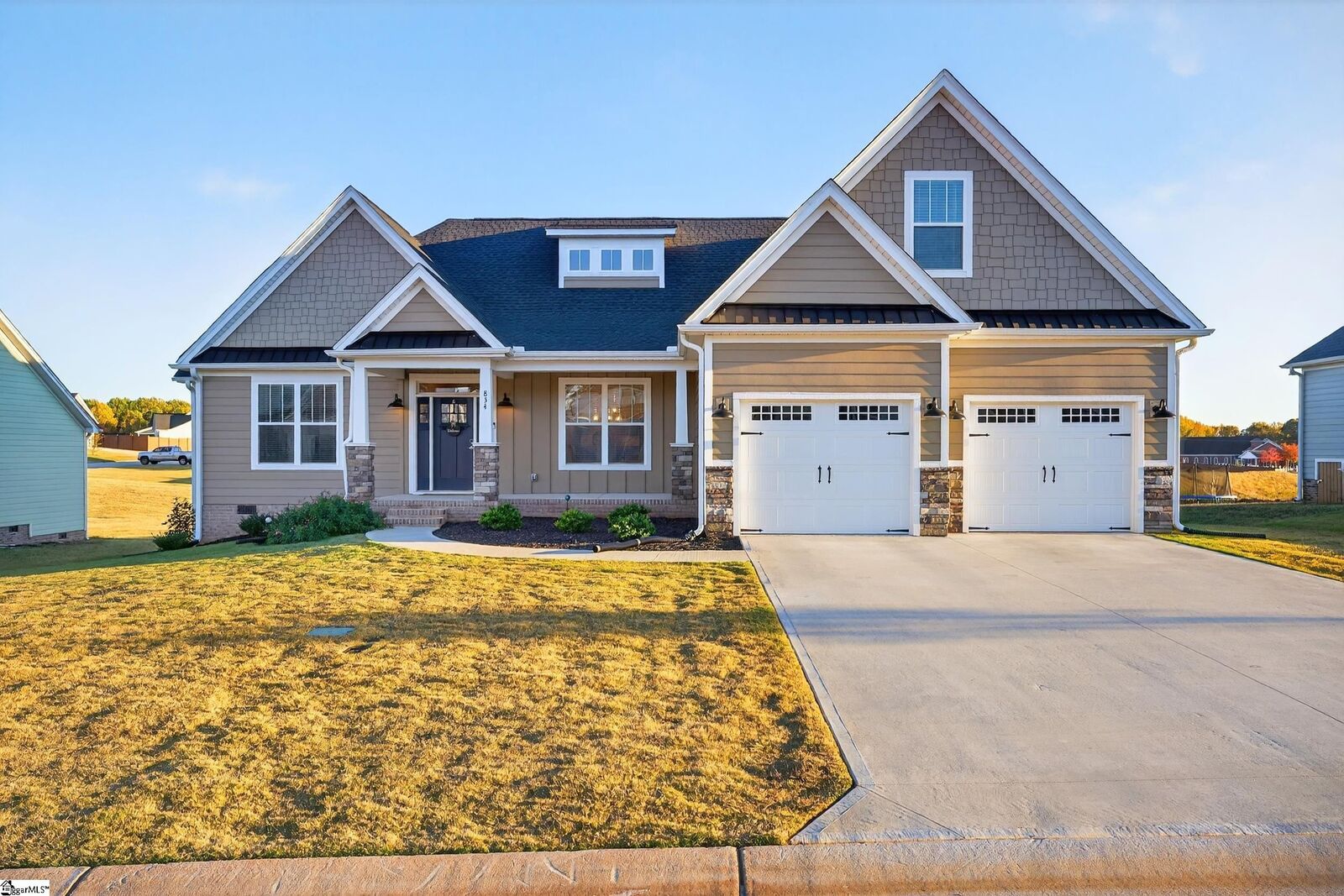 Property Photo: 834 Grantwood Circle SC 29651