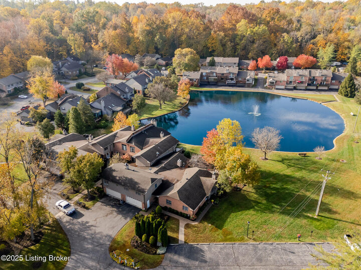 Property Photo:  5560 Forest  Lake Dr  KY 40059 