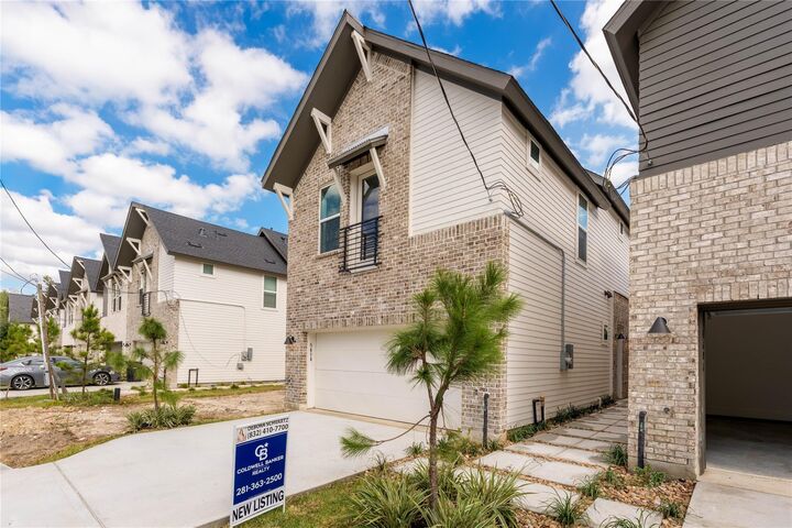 Property Photo:  5616 Bertellis Lane  TX 77091 