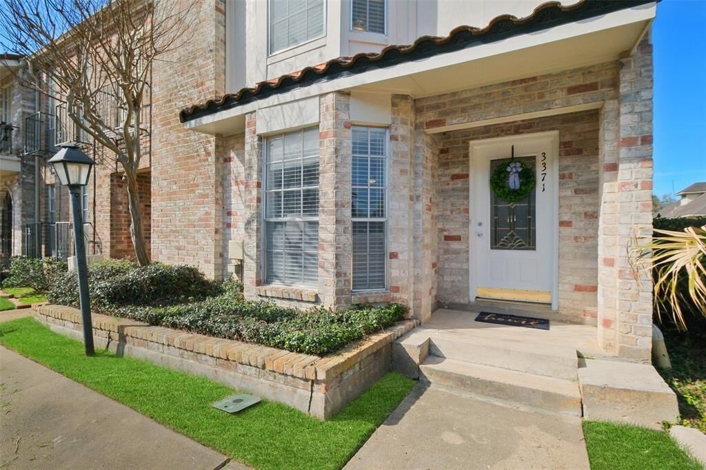 Property Photo: 3371 Continental Drive TX 77459