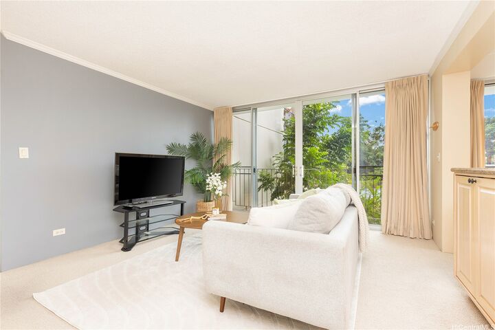 Property Photo: 1634 Makiki Street 203 HI 96822