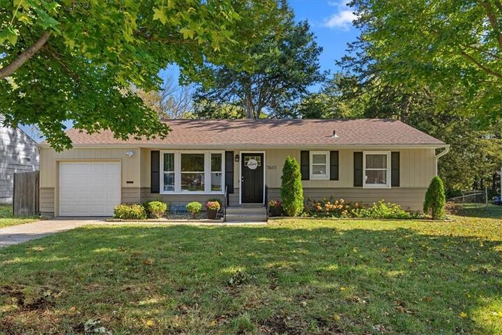 Property Photo: 7611 Walmer Street KS 66204