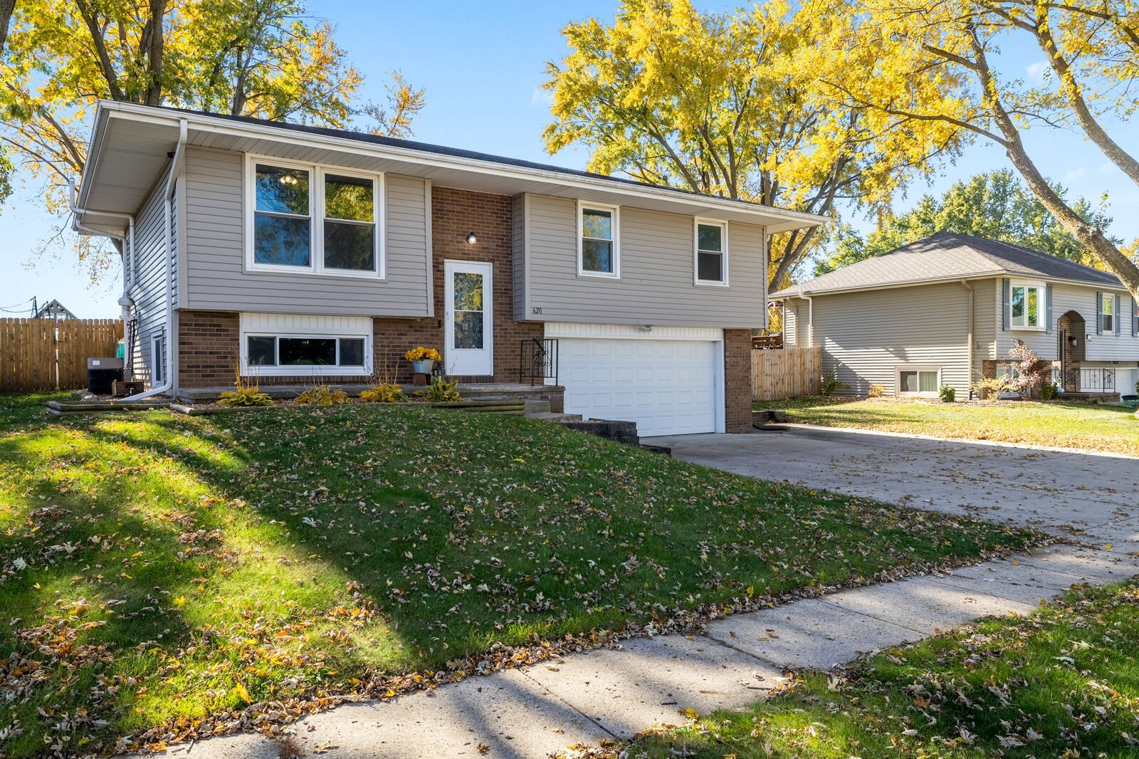 Property Photo:  620 Parkview Lane  IA 50047 