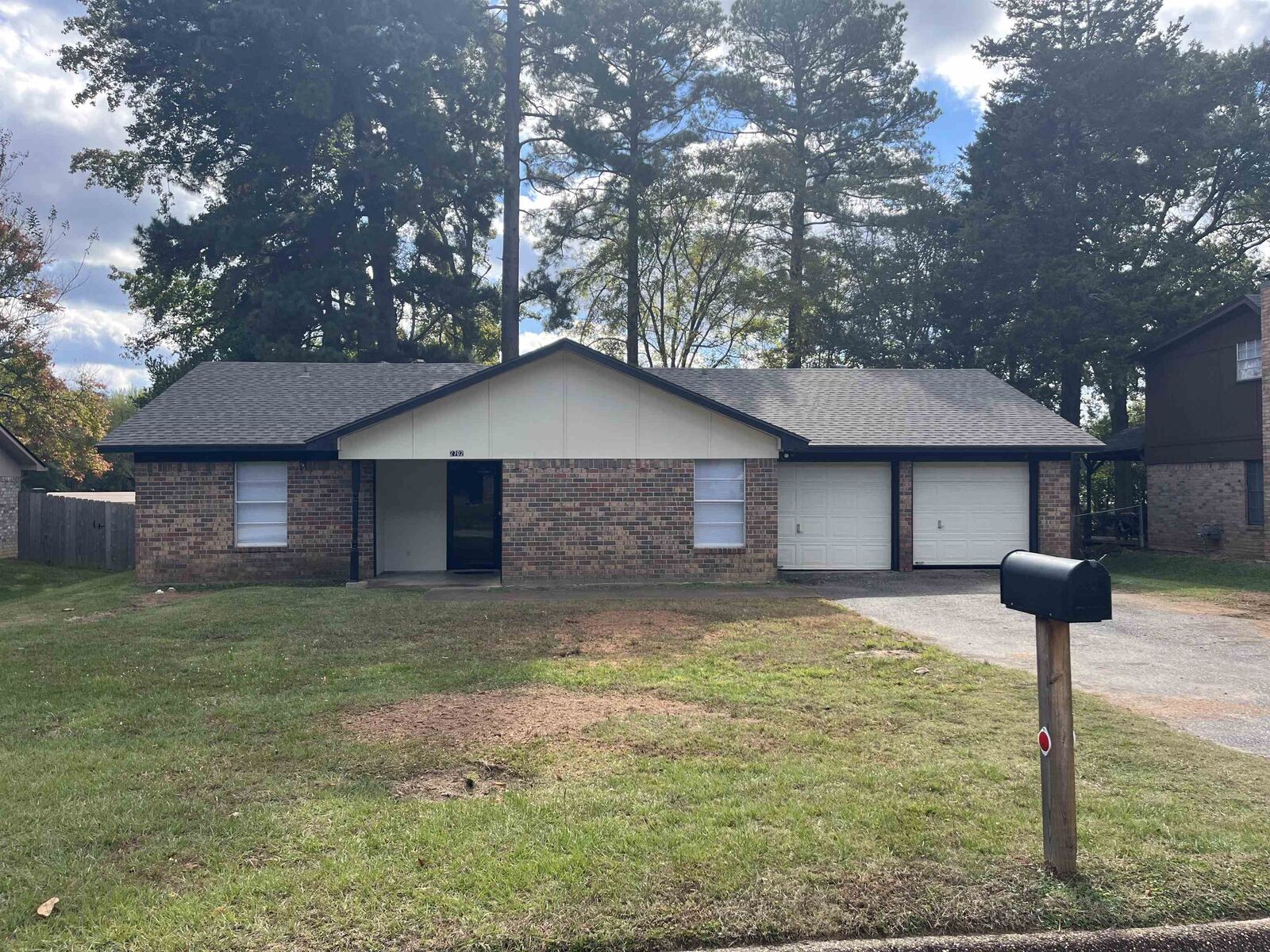 Property Photo:  2702 Cedarcrest  TX 75670 