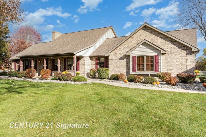 Property Photo:  8440 N Gleaner Road  MI 48623 