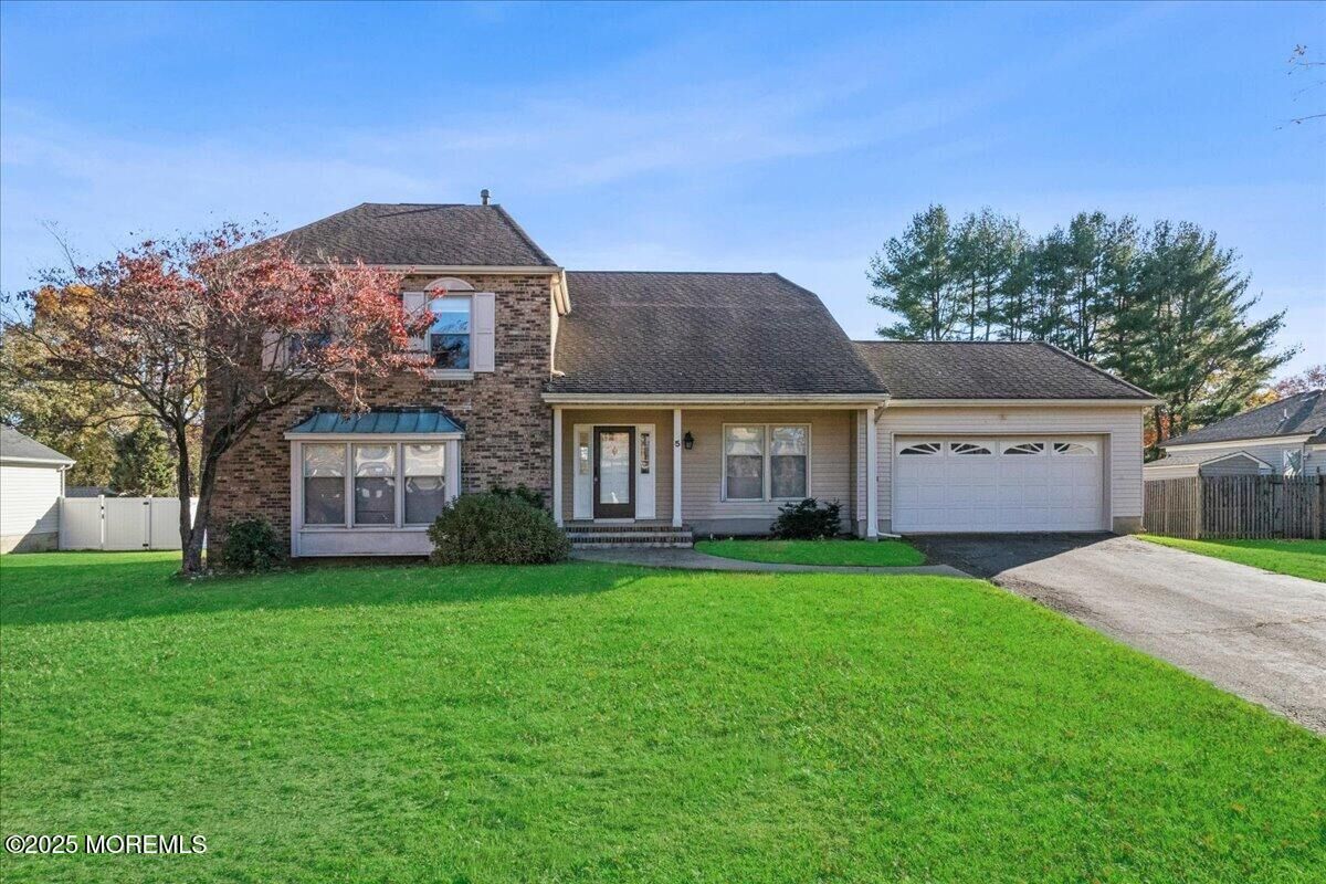 Property Photo:  5 Homestead Circle  NJ 07746 