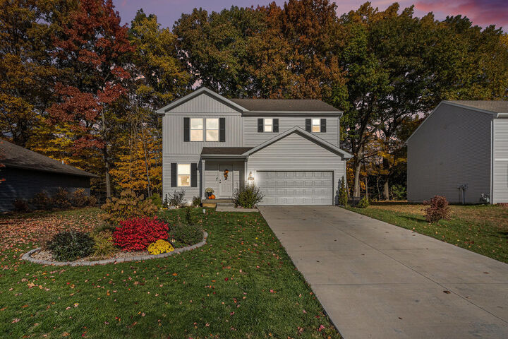 Property Photo:  572 Waters Way  MI 49098 