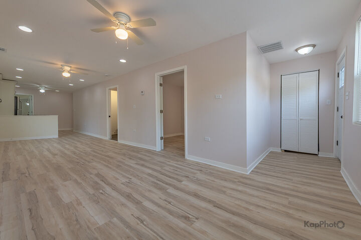 Property Photo: 2029 S Canalport Avenue 2 IL 60616