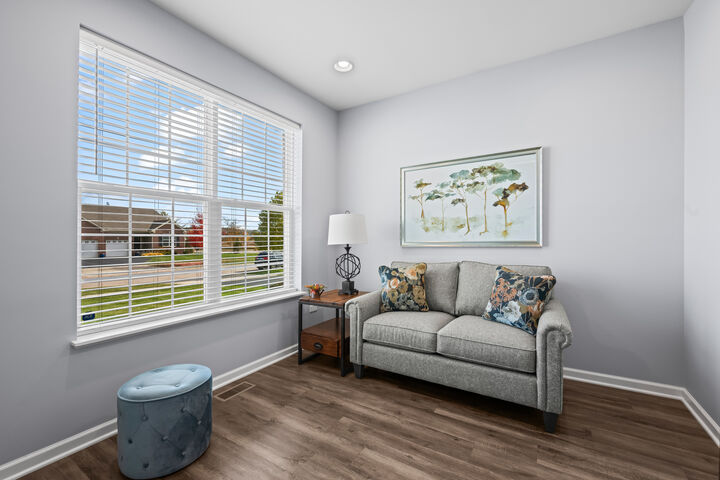 Property Photo:  460 Mahogany Drive  IL 60102 