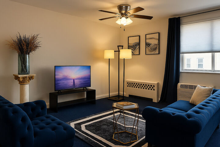 Property Photo: 6300 N Sheridan Road 811 IL 60660