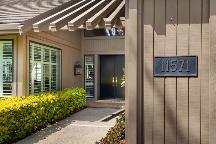 Property Photo:  11571 Splitrock Court  CA 95670 