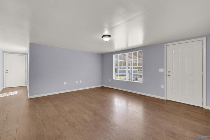 Property Photo: 10150 Al Highway 35 AL 35973