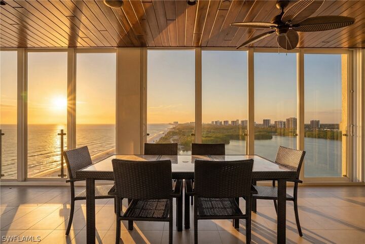 Property Photo:  10 Seagate Drive 10  FL 34103 