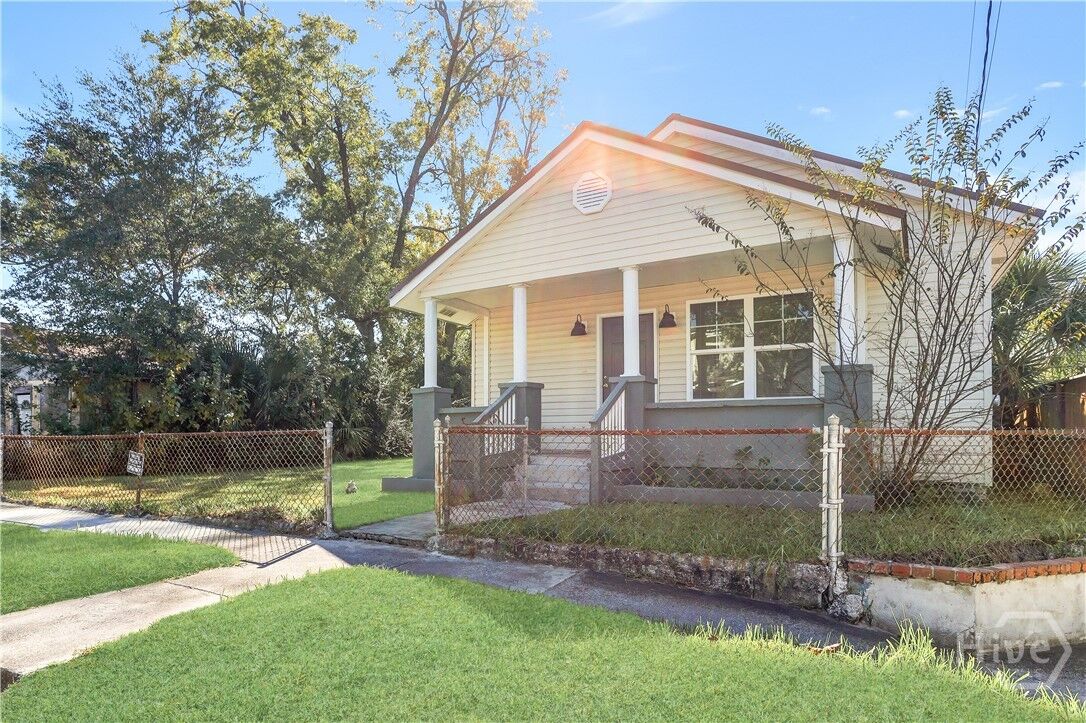Property Photo:  1225 Richards Street  GA 31415 