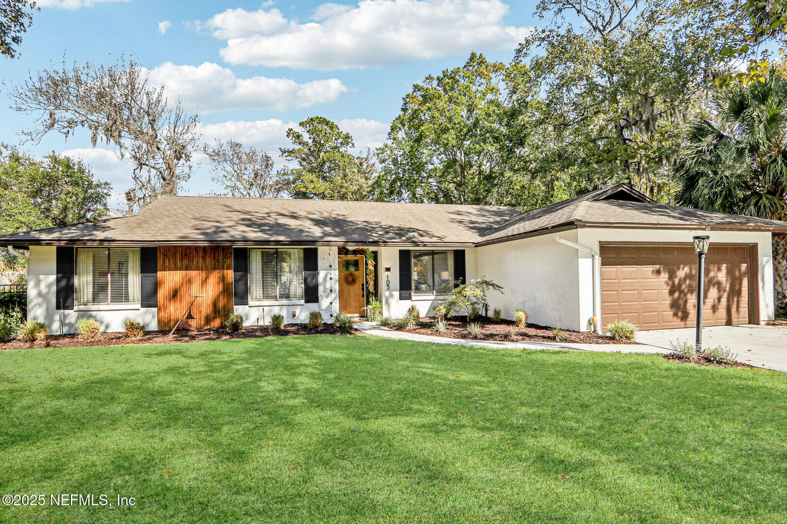 Property Photo:  103 Neptune Court  FL 32082 