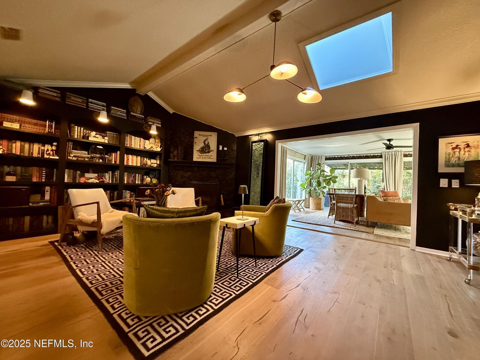 Property Photo: 103 Neptune Court FL 32082