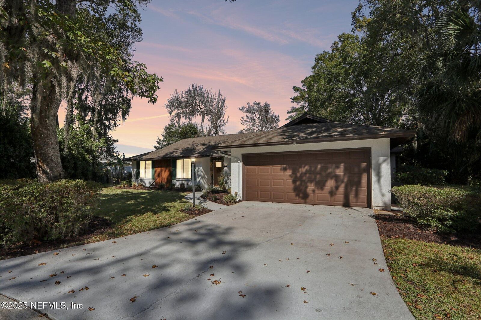 Property Photo: 103 Neptune Court FL 32082