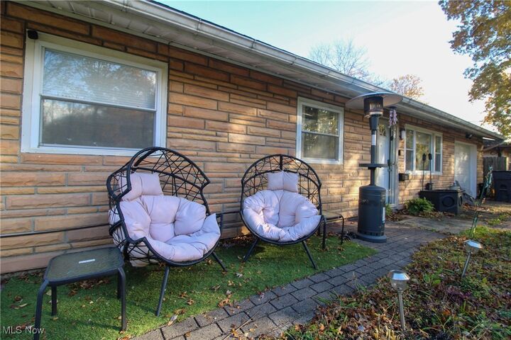 Property Photo: 325 N Yorkshire OH 44515