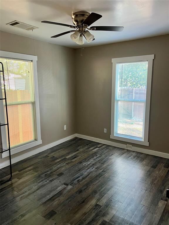 Property Photo: 2148 Brookfield Avenue A TX 75235