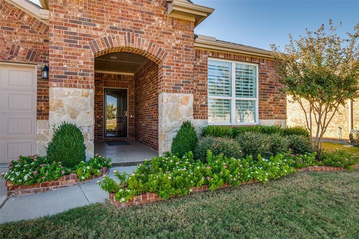 Property Photo:  1845 Plantation Crest Drive  TX 75036 