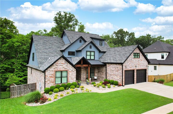 Property Photo: 3220 Laurel Circle AR 72719