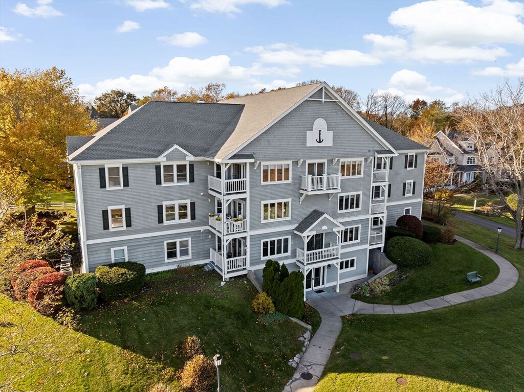 Property Photo:  12 Meeting House Ln 308  MA 02066 