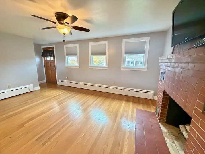 Property Photo:  6 Vineyard Ave  MA 01510 