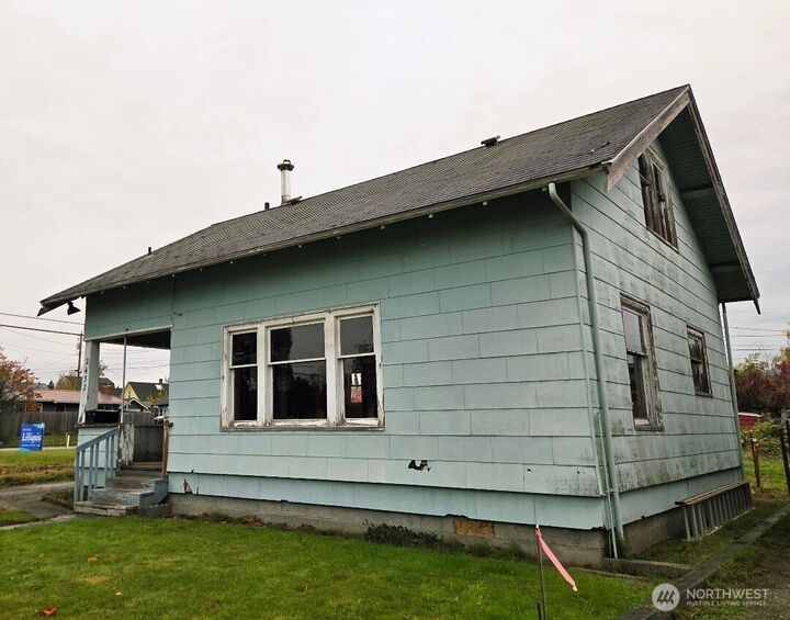 Property Photo: 2432 Grant Street WA 98225
