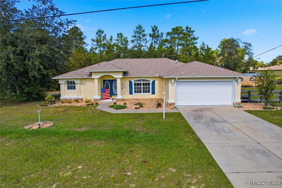 Property Photo:  2421 & 2409 W Paragon Lane  FL 34434 