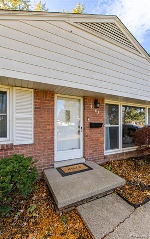 Property Photo: 4083 Ledgestone Drive MI 48329