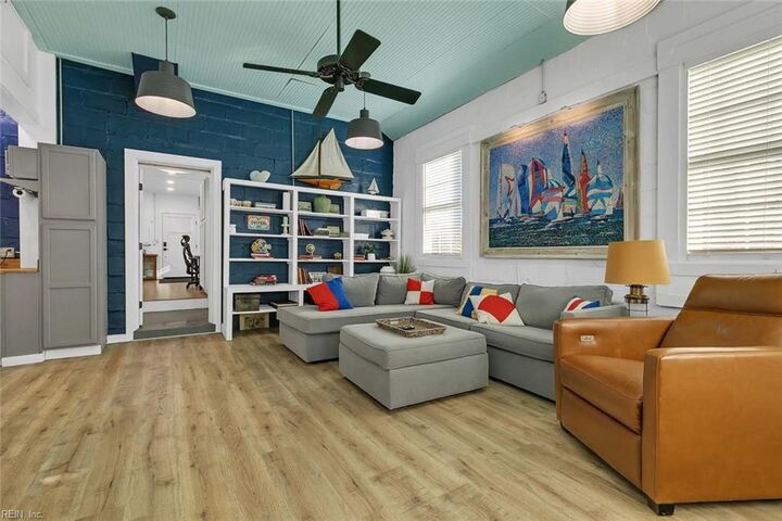 Property Photo: 31 Cross St VA 23175