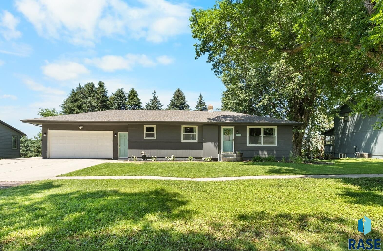 Property Photo: 1413 Geiser St IA 51241