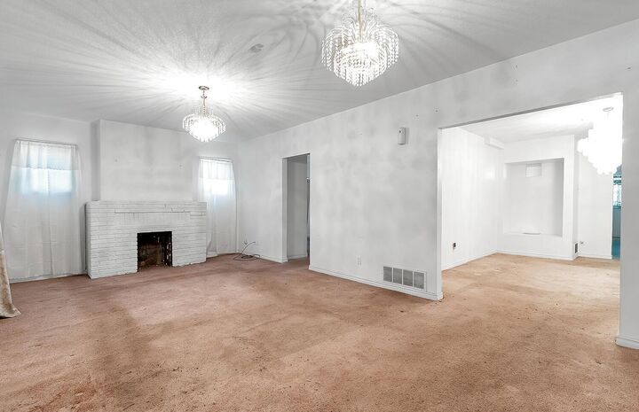 Property Photo:  1824 E 17th St N  KS 67214 