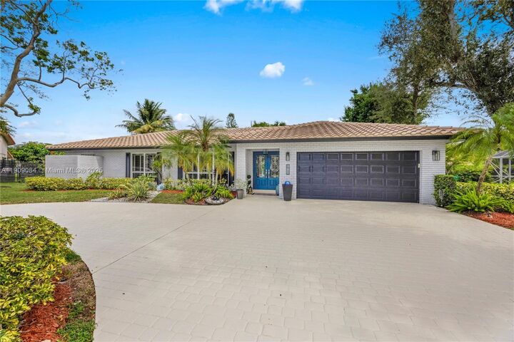 153 NW 114th Way  Coral Springs FL 33071 photo
