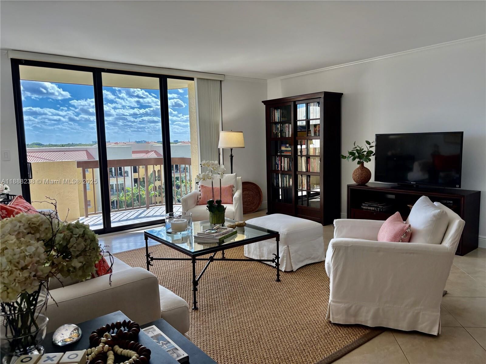 Property Photo: 600 Biltmore Way 718 FL 33134