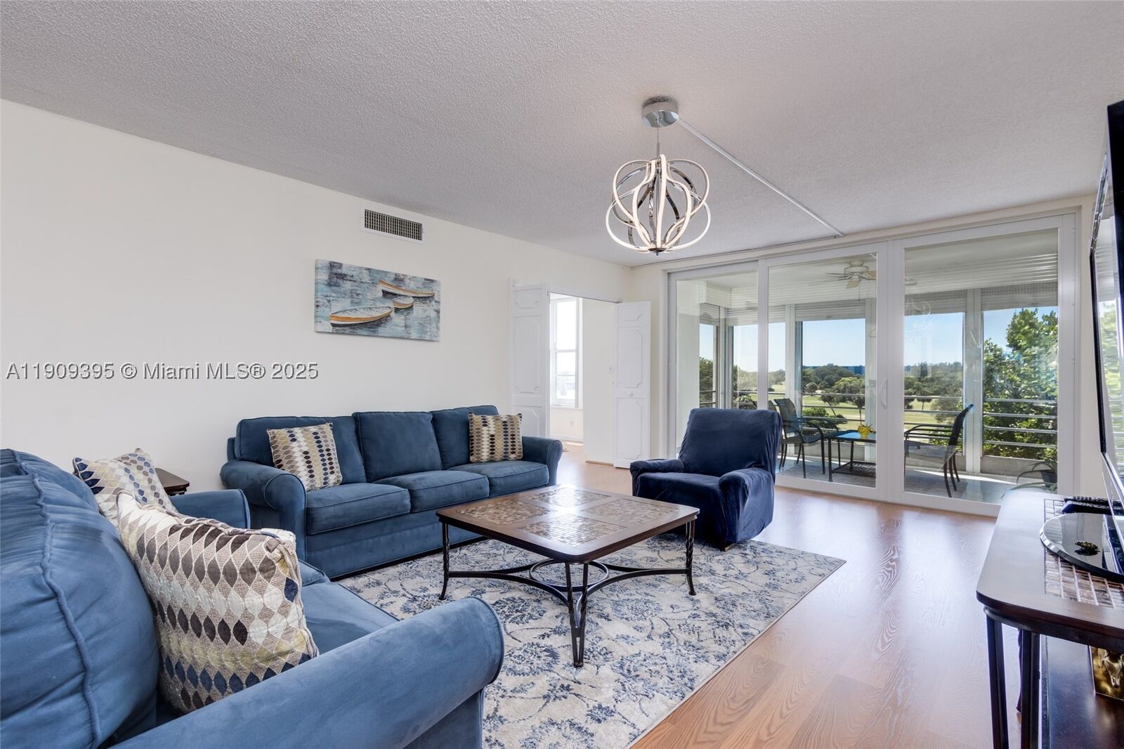 Property Photo: 2671 S Course Dr 506 FL 33069