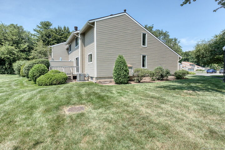 Property Photo: 592 Mountain Road Apt A CT 06117