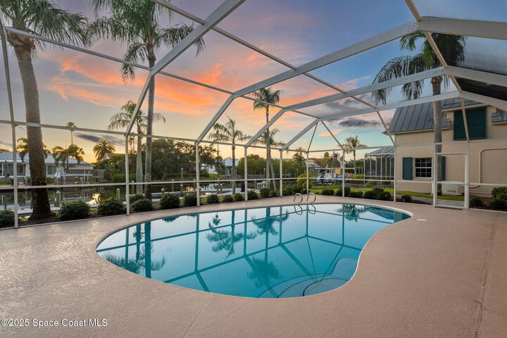 Property Photo:  798 Hawksbill Island Drive  FL 32937 