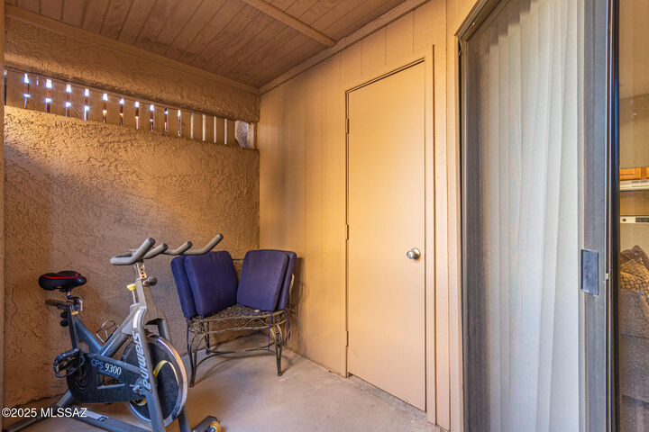 Property Photo: 1745 E Glenn Street 138 AZ 85719