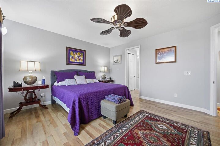 Property Photo: 649 Clermont WA 99352