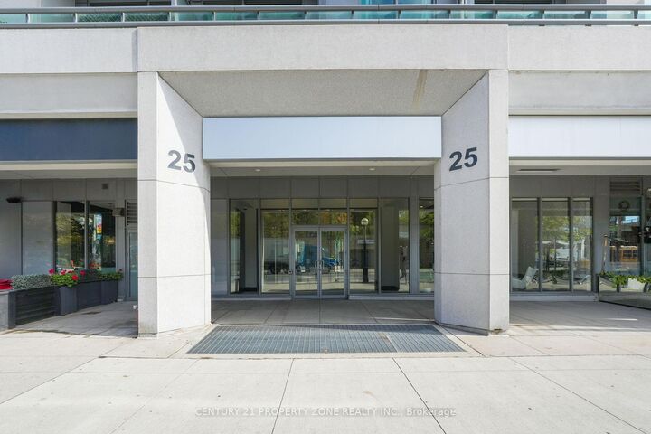 Photo de la propriété: 25 Lower Simcoe Street 527 ON M5J 3A1