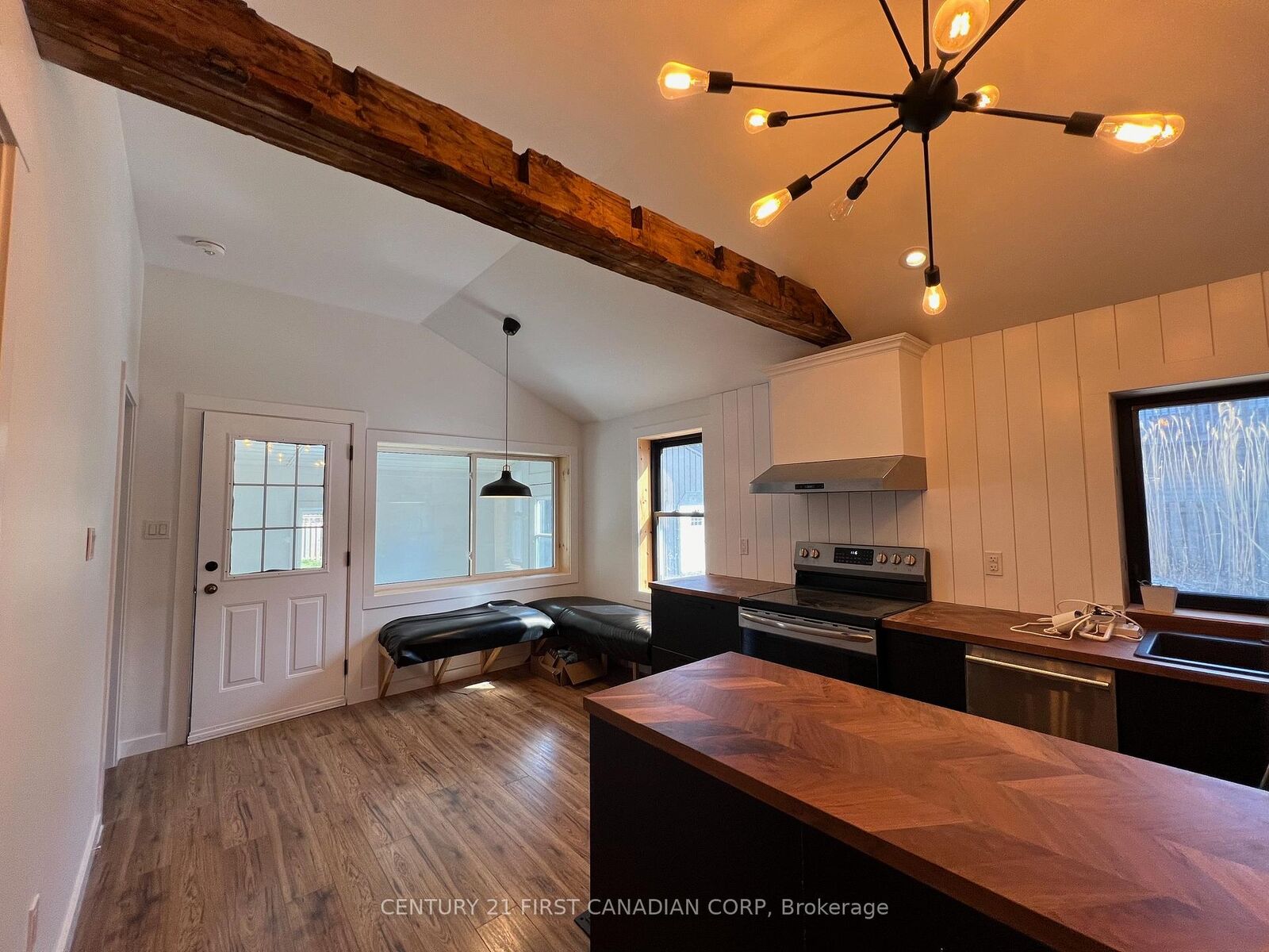 Property Photo:  331 Erie Street 3  ON N5L 1E3 