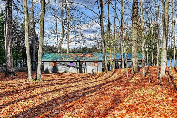 Property Photo: 1452-1460 Birchview Road ON K0L 2H0