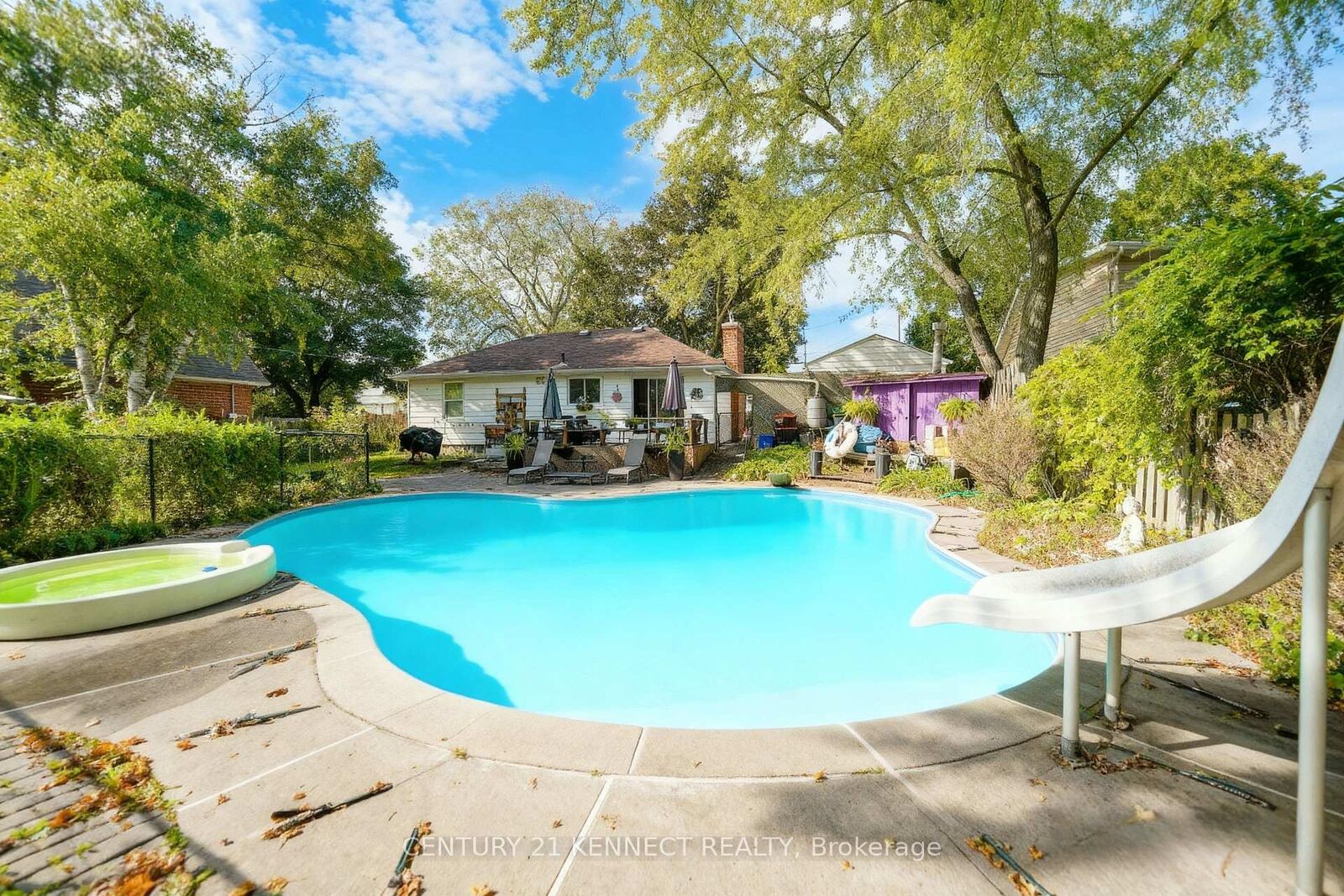 Property Photo:  10813 Victoria Square Boulevard  ON L6C 1J3 