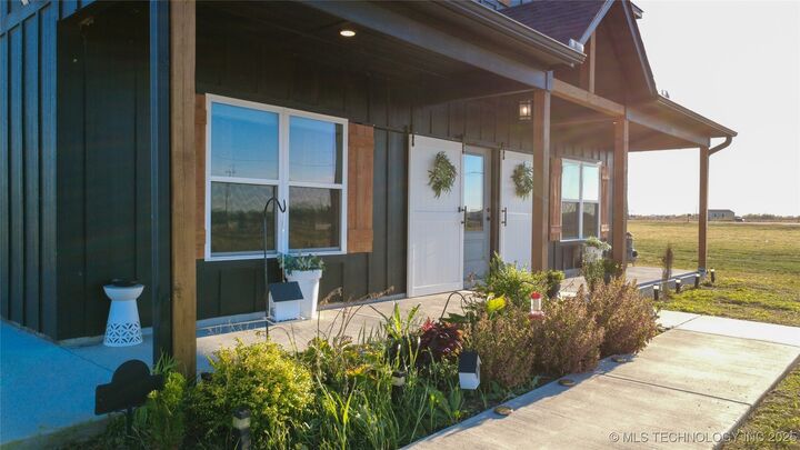 Property Photo:  7044 Garfield Road  OK 74421 