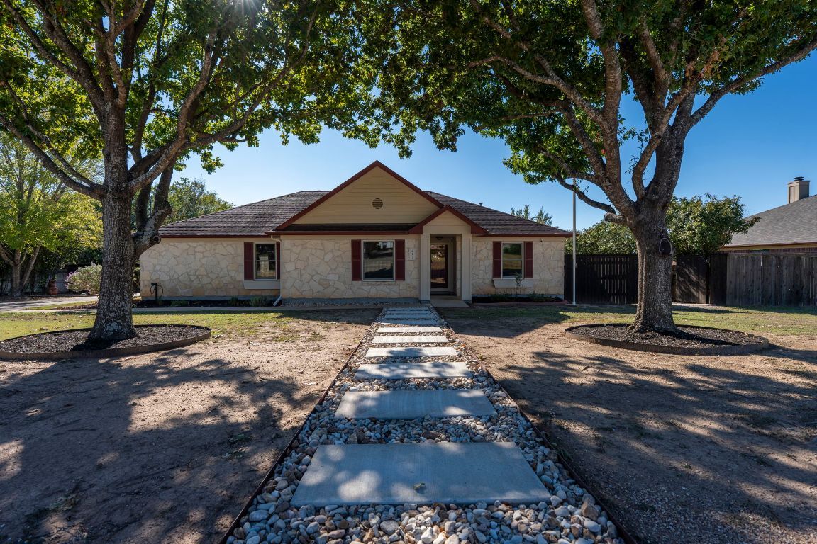 Property Photo: 217 Millington Lane TX 78610