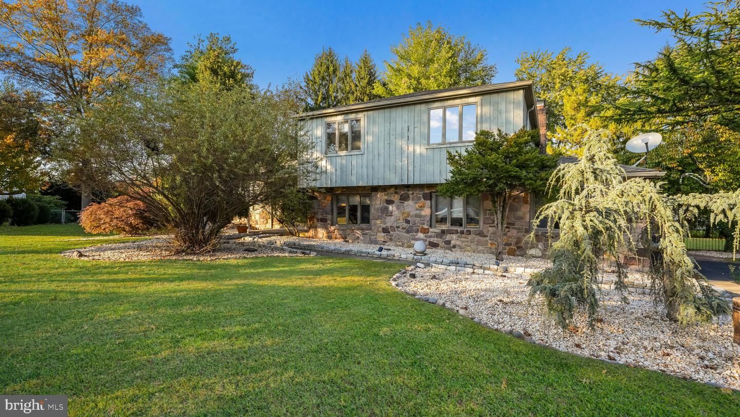 Property Photo: 28 Peter Drive PA 18954