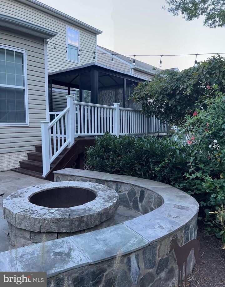 Property Photo:  8187 Douglas Fir Drive  VA 22079 