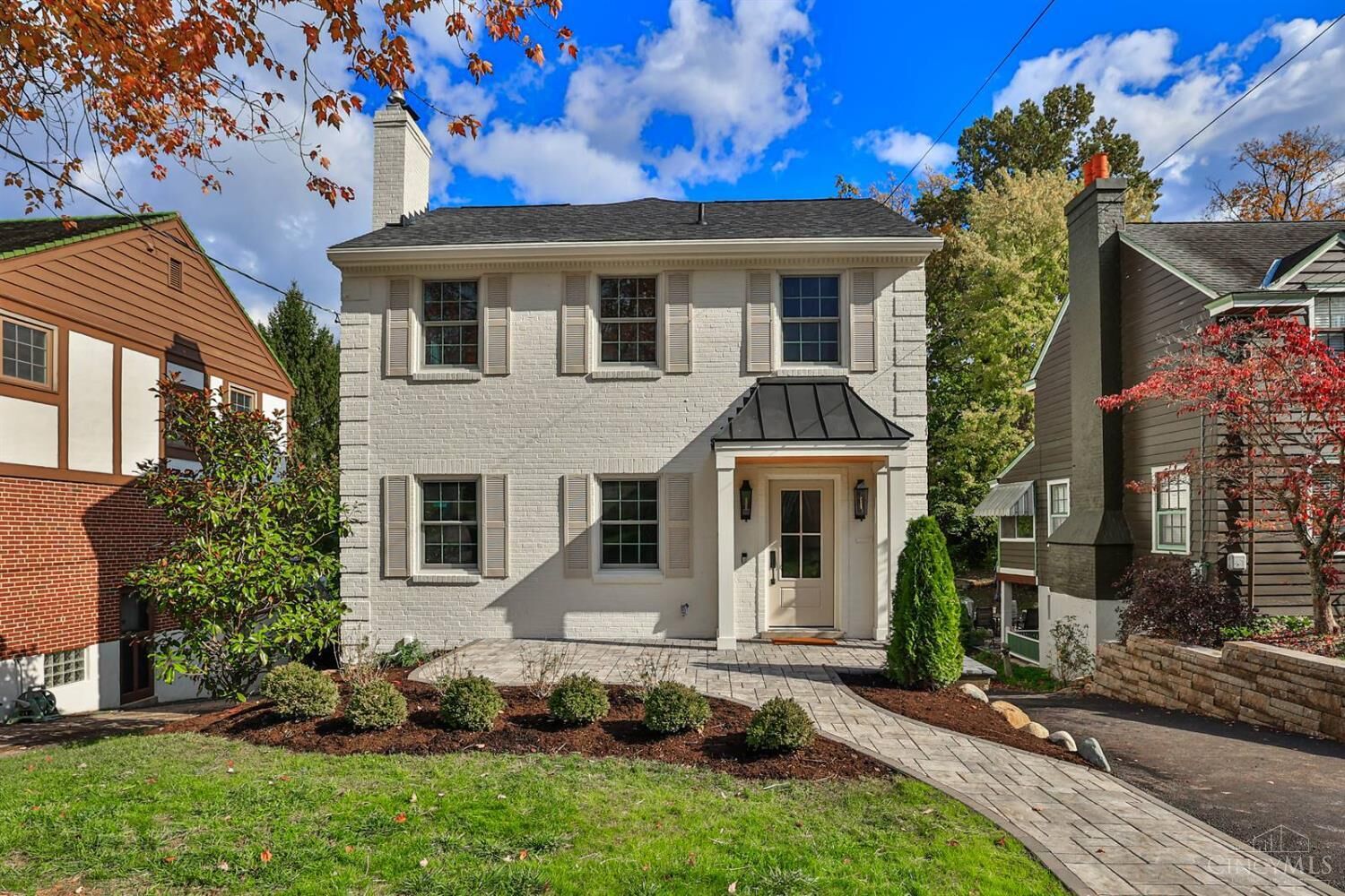 Property Photo: 1120 Paxton Avenue OH 45208