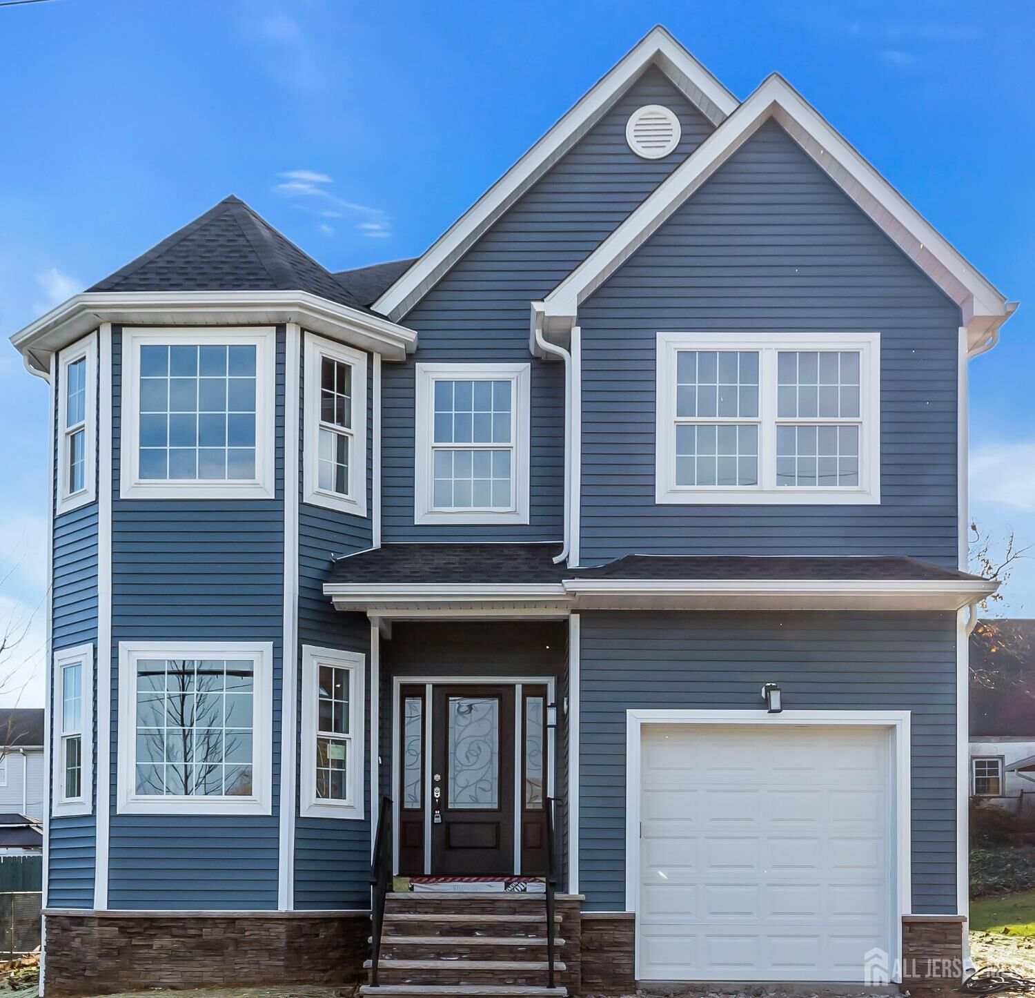 Property Photo:  409 Eagle Avenue  NJ 08861 